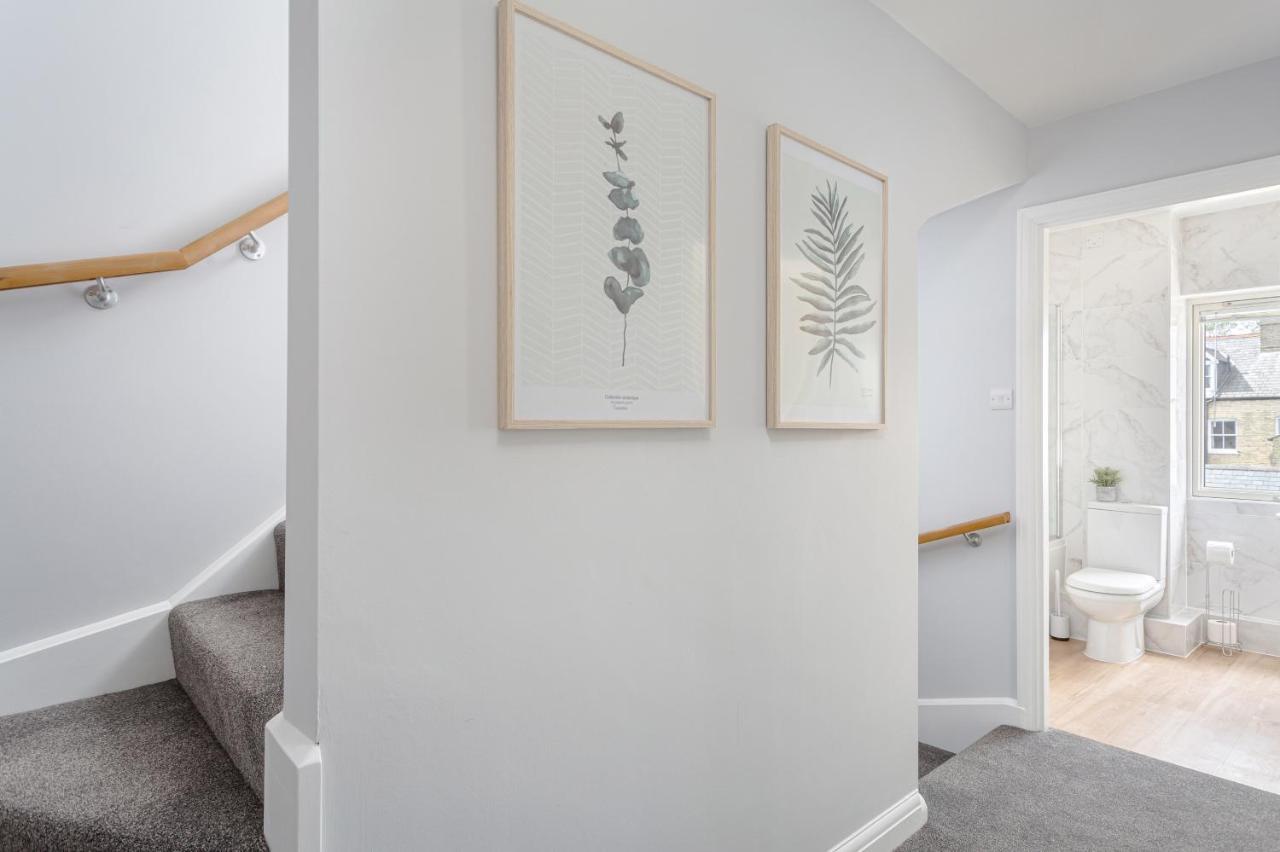 3 Bedroom Jesus Green Townhouse With Parking CBG Εξωτερικό φωτογραφία