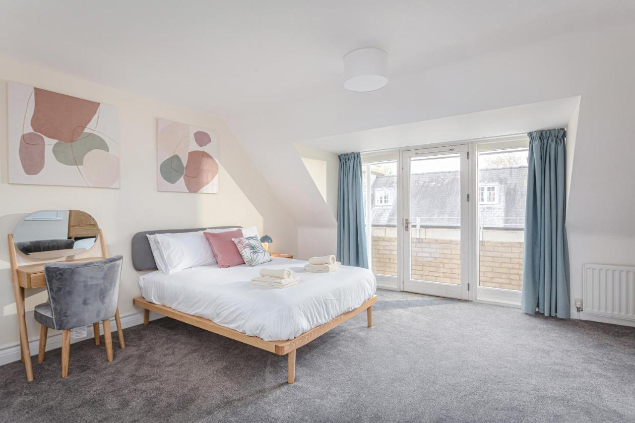 3 Bedroom Jesus Green Townhouse With Parking CBG Εξωτερικό φωτογραφία