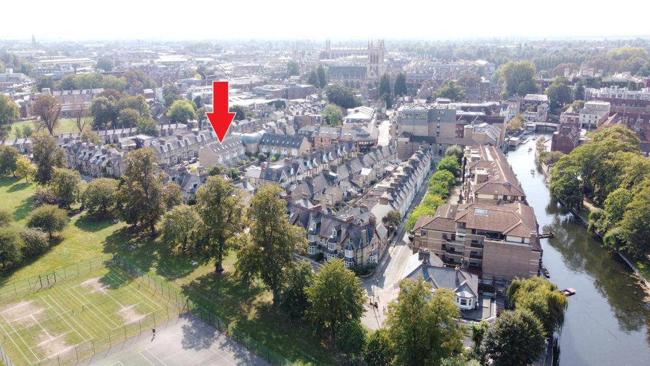 3 Bedroom Jesus Green Townhouse With Parking CBG Εξωτερικό φωτογραφία