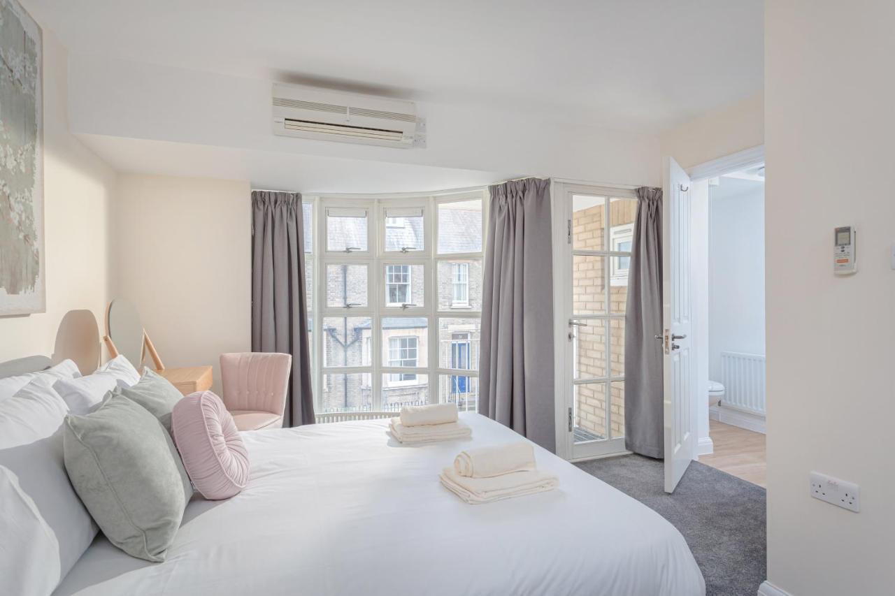 3 Bedroom Jesus Green Townhouse With Parking CBG Εξωτερικό φωτογραφία