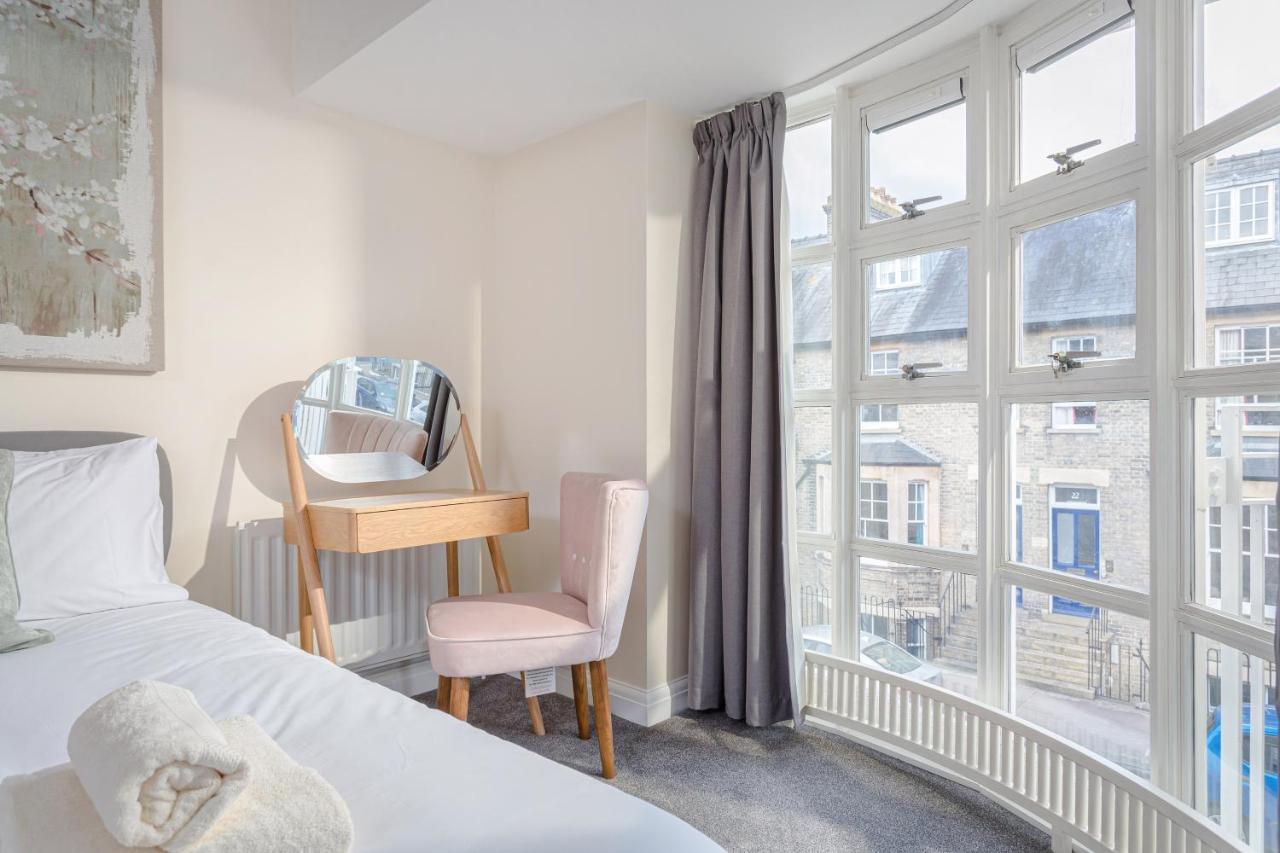 3 Bedroom Jesus Green Townhouse With Parking CBG Εξωτερικό φωτογραφία